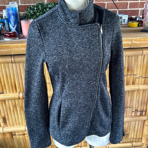 Fabletics Calypso Women's Zip Up
Fleece Jacket - Picture 1 of 10